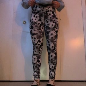 Floral printed leggings